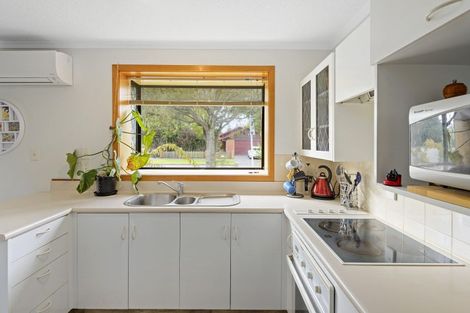 Photo of property in 2 Pentland Drive, Belfast, Christchurch, 8051