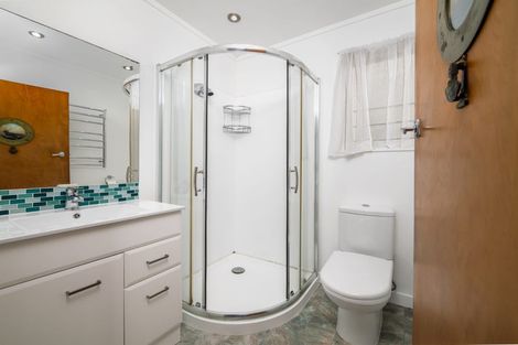 Photo of property in 5 Long Beach Road, Russell, 0202