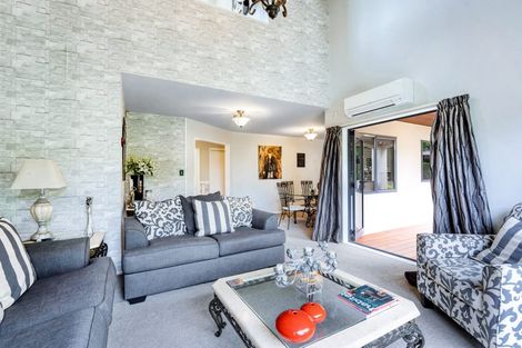 Photo of property in 35a Picasso Drive, West Harbour, Auckland, 0618