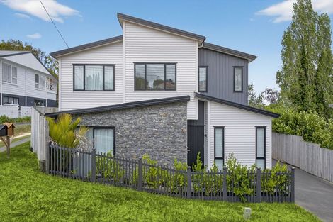 Photo of property in 57b Hogans Road, Glenfield, Auckland, 0629