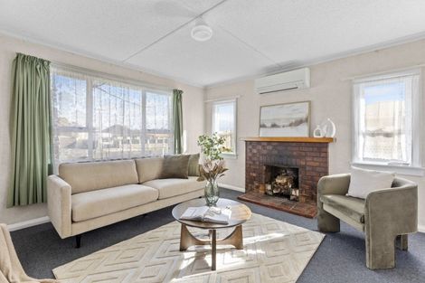 Photo of property in 40 Blake Street, Waitara, 4320