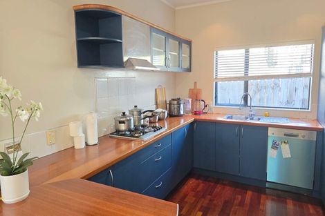 Photo of property in 6 San Lorenzo Rise, Henderson, Auckland, 0612