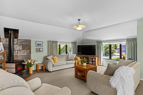 Photo of property in 20 Miraka Place, Birkenhead, Auckland, 0626