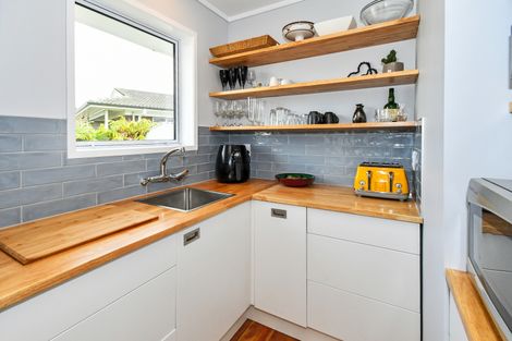 Photo of property in 19 Hazeldene Place, Opaheke, Papakura, 2113