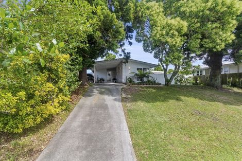 Photo of property in 64 Tiroroa Avenue, Te Atatu South, Auckland, 0610