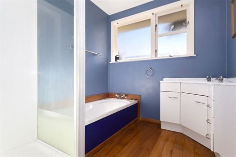 Photo of property in 1 Angell Street, Johnsonville, Wellington, 6037