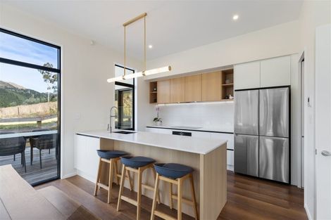 Photo of property in 11 Round Hill Rise, Cracroft, Christchurch, 8022