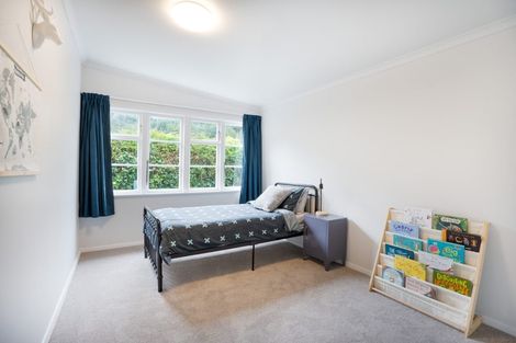 Photo of property in 75 Raukawa Street, Stokes Valley, Lower Hutt, 5019