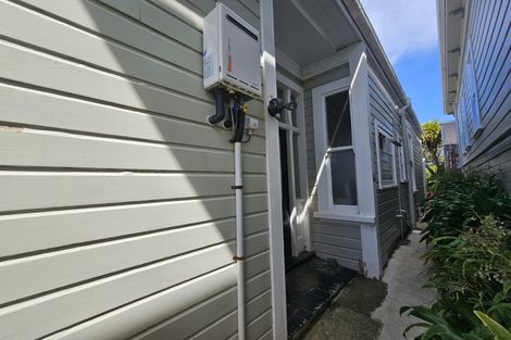 Photo of property in 22 Lawrence Street, Newtown, Wellington, 6021