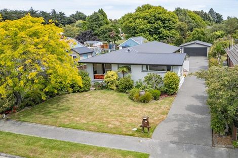 Photo of property in 34 Waiau Street, Cracroft, Christchurch, 8025