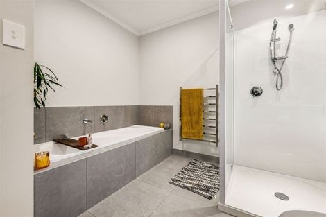 Photo of property in 10 Jeroboam Loop, Kumeu, 0810