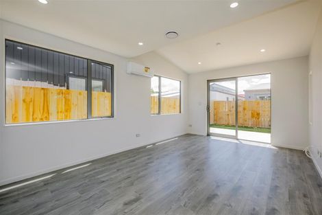 Photo of property in 42 Clayden Shuttleworth Street, Papakura, 2110