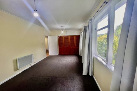 Photo of property in 142 The Ridgeway, Mornington, Wellington, 6021