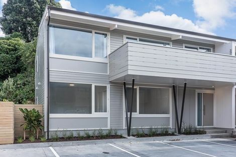 Photo of property in 10/74 Derwent Street, Island Bay, Wellington, 6023