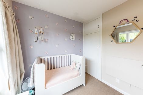 Photo of property in 21 Greenwood Close, Mairehau, Christchurch, 8013