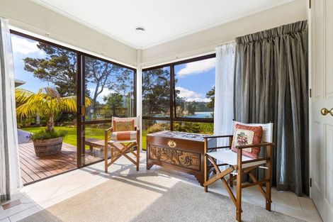 Photo of property in 101 Ferry Parade, Herald Island, Auckland, 0618