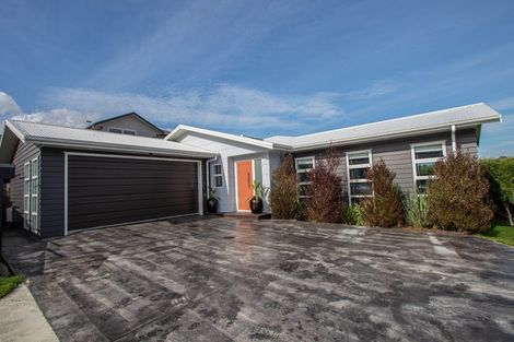 Photo of property in 21 The Dales, Dinsdale, Hamilton, 3204