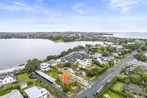 Photo of property in 206 Hurstmere Road, Takapuna, Auckland, 0622