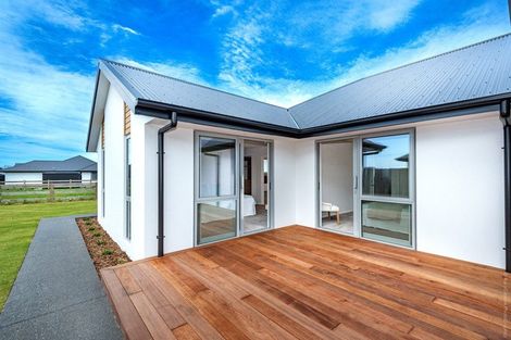 Photo of property in 21 Ridgeland Way, West Melton, 7618