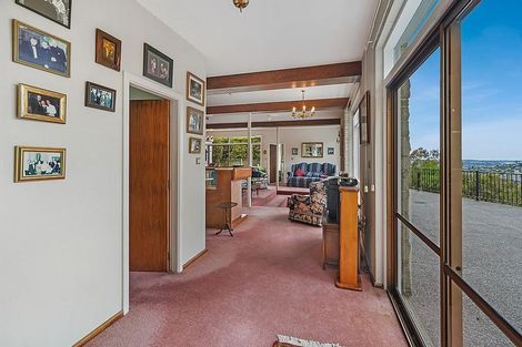 Photo of property in 1/32 Takahe Drive, Cashmere, Christchurch, 8022