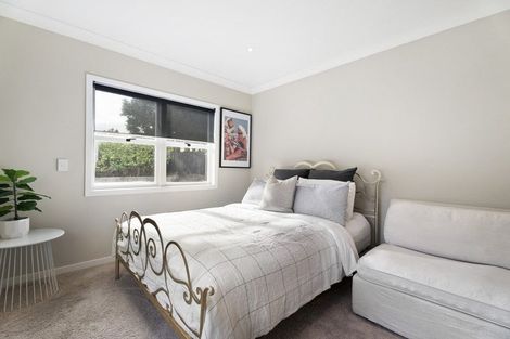 Photo of property in 55 Seaview Road, Castor Bay, Auckland, 0620