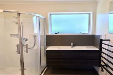 Photo of property in 5 Arde Place, Massey, Auckland, 0614