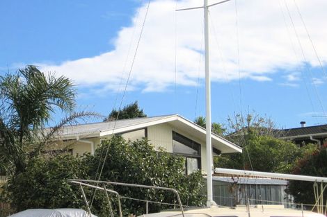 Photo of property in 17 Carmen Terrace, Snells Beach, 0920