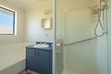 Photo of property in 64 Sunnyvale Street, Bell Block, New Plymouth, 4312