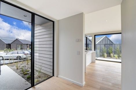 Photo of property in 7 Kotuku Lane, Jacks Point, Queenstown, 9371