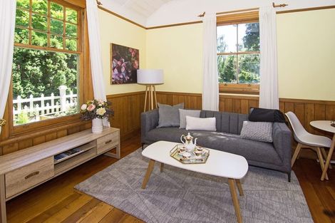 Photo of property in 16 Hilton Road, Carterton, 5713