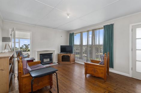 Photo of property in 32 Matatiro Street, Titahi Bay, Porirua, 5022