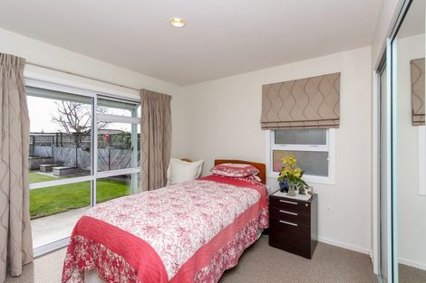 Photo of property in 14 Del Mar Place, Merrilands, New Plymouth, 4312
