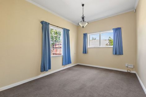 Photo of property in 52 Akaroa Street, Kaiapoi, 7630