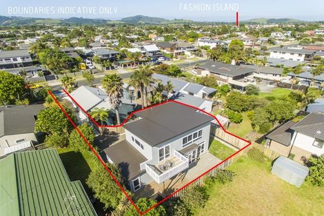 Photo of property in 75b Dickson Road, Papamoa Beach, Papamoa, 3118