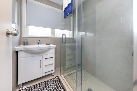 Photo of property in 7 Fairey Place, Mangere, Auckland, 2022