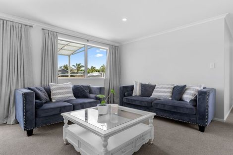 Photo of property in 64 Marram Place, Mangawhai Heads, Mangawhai, 0505