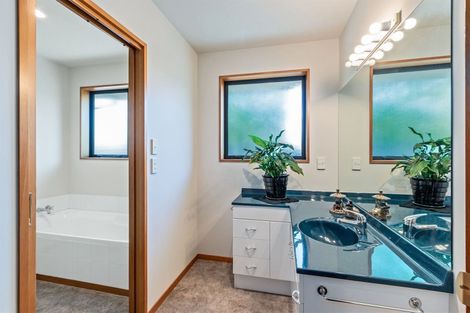 Photo of property in 32 Marquess Avenue, Halswell, Christchurch, 8025