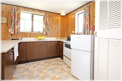 Photo of property in 16 Nuku Street, Tangimoana, 4822