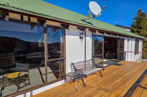 Photo of property in 10 Hamilton Drive, Lake Tekapo, 7999