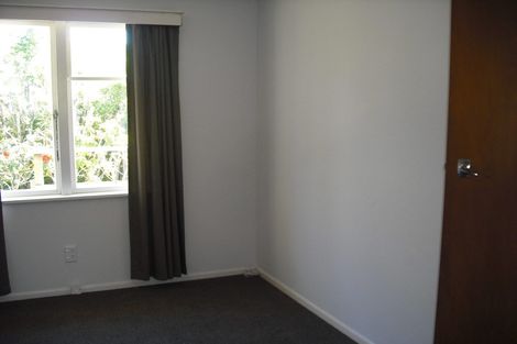 Photo of property in 19a Huntingdon Street, Northland, Wellington, 6012