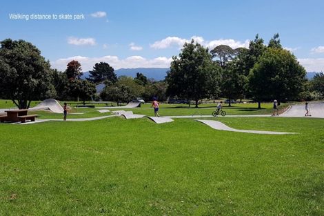 Photo of property in 80 Bert Wall Drive, Omokoroa, 3114