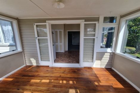 Photo of property in 122 Tiro Tiro Road, Levin, 5510