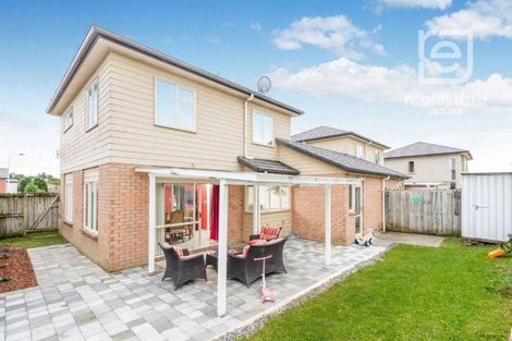 Photo of property in 11 Charta Place, Sunnyvale, Auckland, 0612