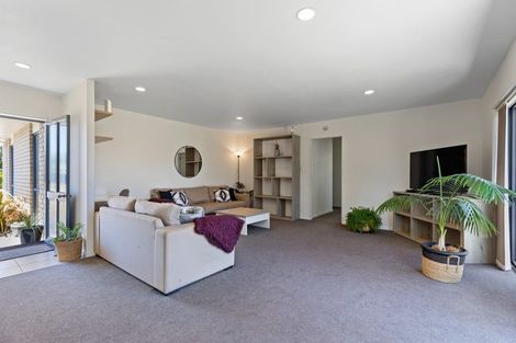 Photo of property in 65 Romana Crescent, Papamoa Beach, Papamoa, 3118