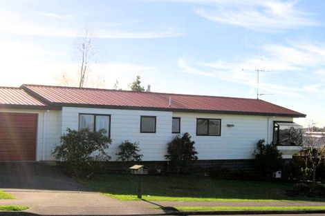 Photo of property in 32 Rosehill Place, Nawton, Hamilton, 3200