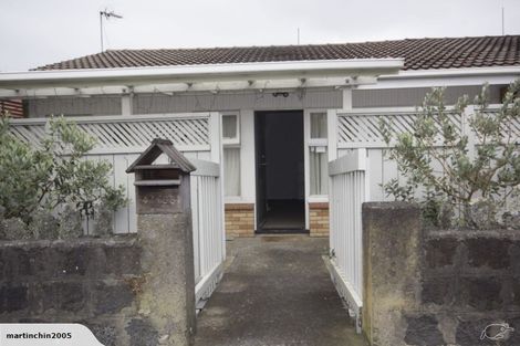 Photo of property in 4/188 Captain Springs Road, Onehunga, Auckland, 1061