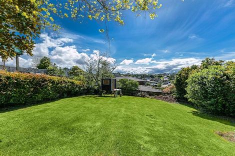 Photo of property in 109 Browns Bay Road, Browns Bay, Auckland, 0630