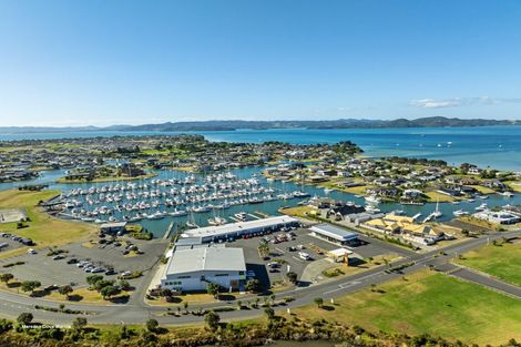 Photo of property in 25 Taurangawaka Road, One Tree Point, 0118