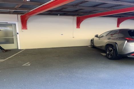 Photo of property in Wharenui Apartments, 274 Oriental Parade, Oriental Bay, Wellington, 6011