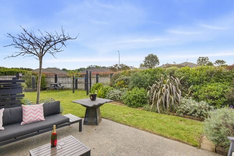 Photo of property in 20 Gandalf Crescent, Paraparaumu, 5032